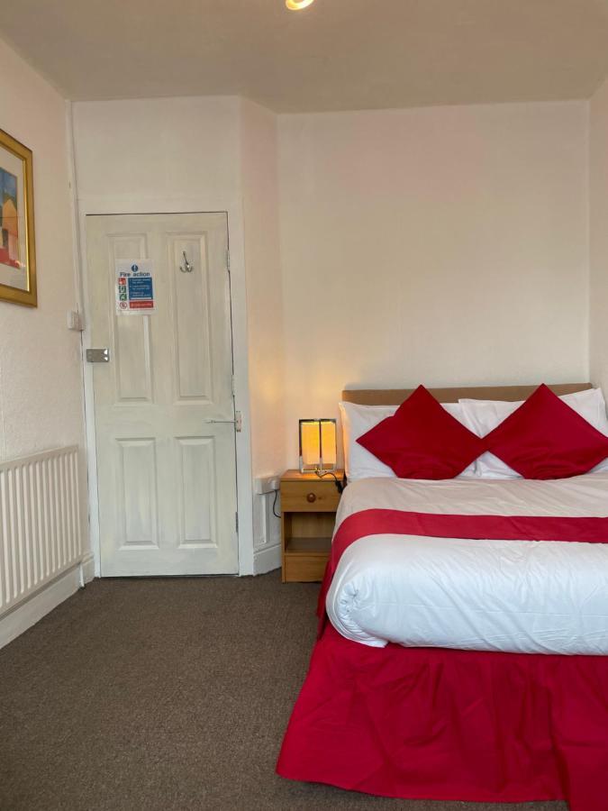 The Jewel Of The Sea Bed and Breakfast Blackpool Esterno foto