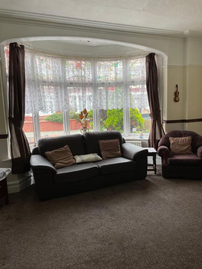The Jewel Of The Sea Bed and Breakfast Blackpool Esterno foto
