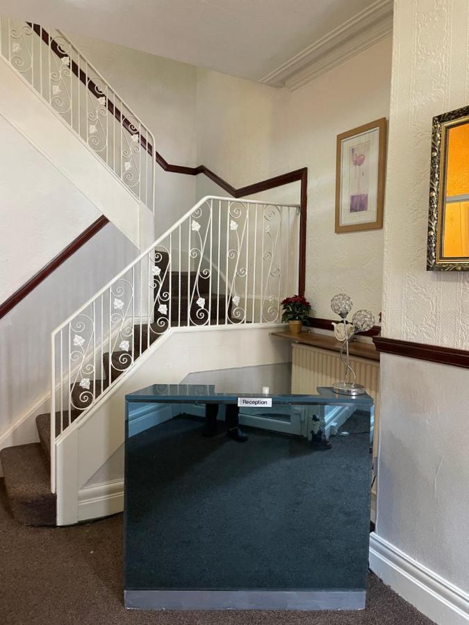 The Jewel Of The Sea Bed and Breakfast Blackpool Esterno foto